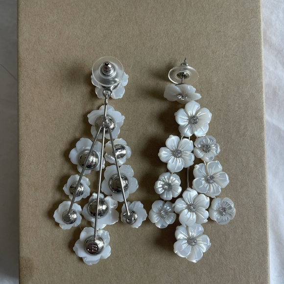 NEW Jennifer Behr Floral Statement Earrings - Picture 7 of 10
